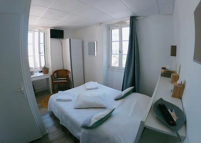 Le Petit Ξενοδοχείο Μπιαρίτζ