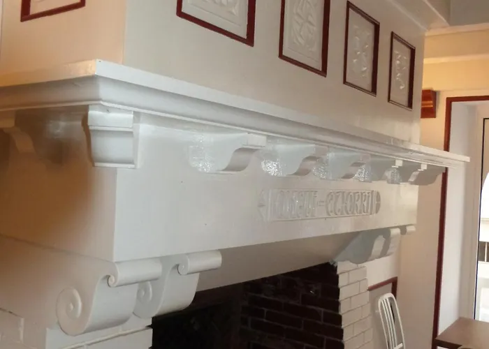 Le Petit 2* Μπιαρίτζ