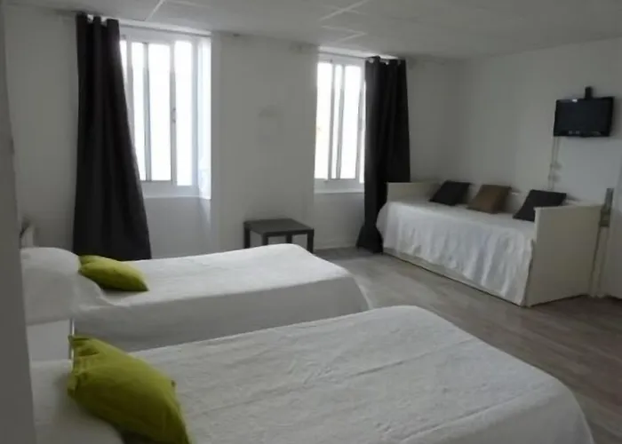 Le Petit Ξενοδοχείο Μπιαρίτζ