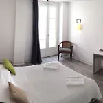 Le Petit מלון ביאריץ