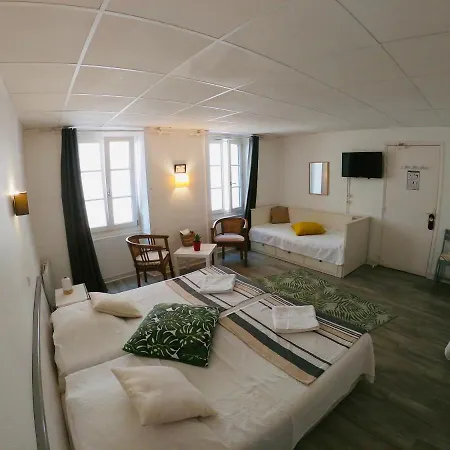 Hotel Le Petit Biarritz