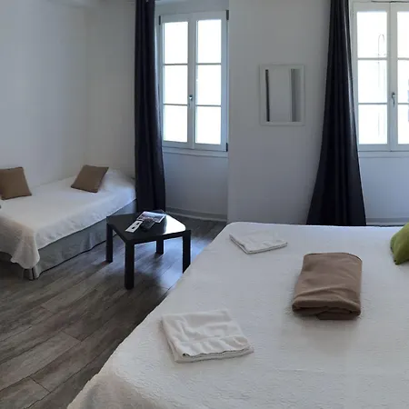 Le Petit Отель