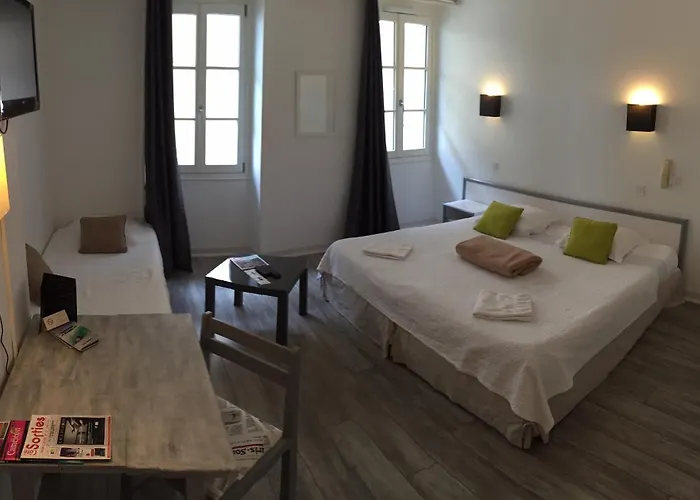 Hotel Le Petit Biarritz